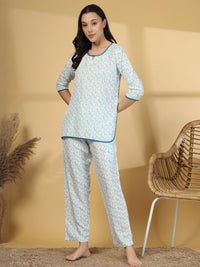 Klotthe Wanita Biru Blue Floral Campuran Malam