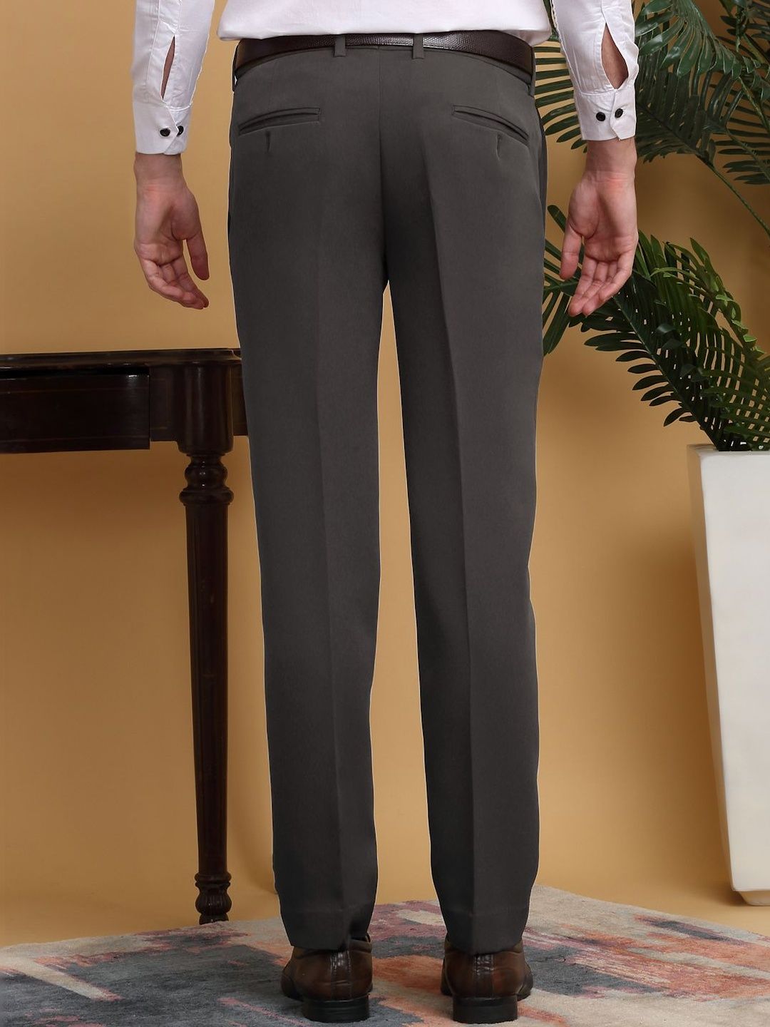 KLOTTHE Men Mid Rise Slim Fit Formal Trousers