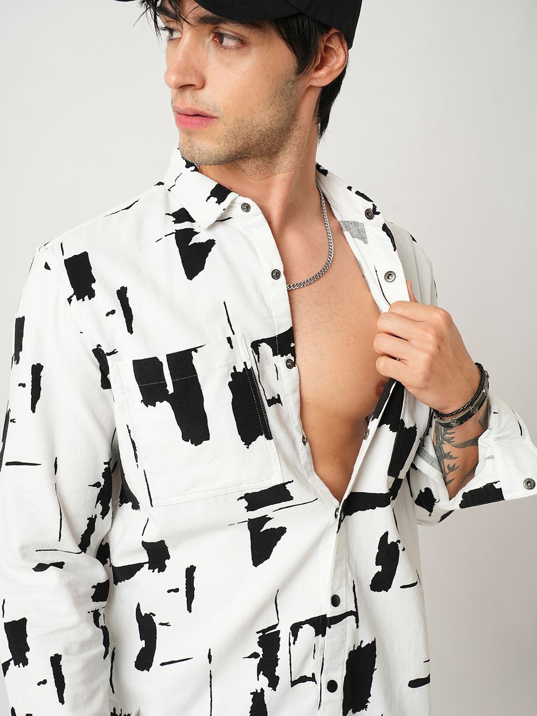 VASTRADO Men Classic Slim Fit Spread Collar Abstract Printed Cotton Casual Shirt