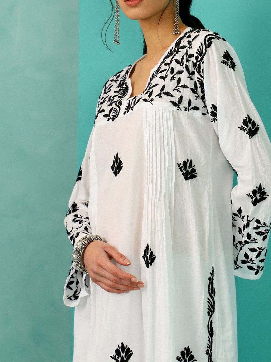 House of Chikankari Women White Cotton Chikankari Embroidered Kurta