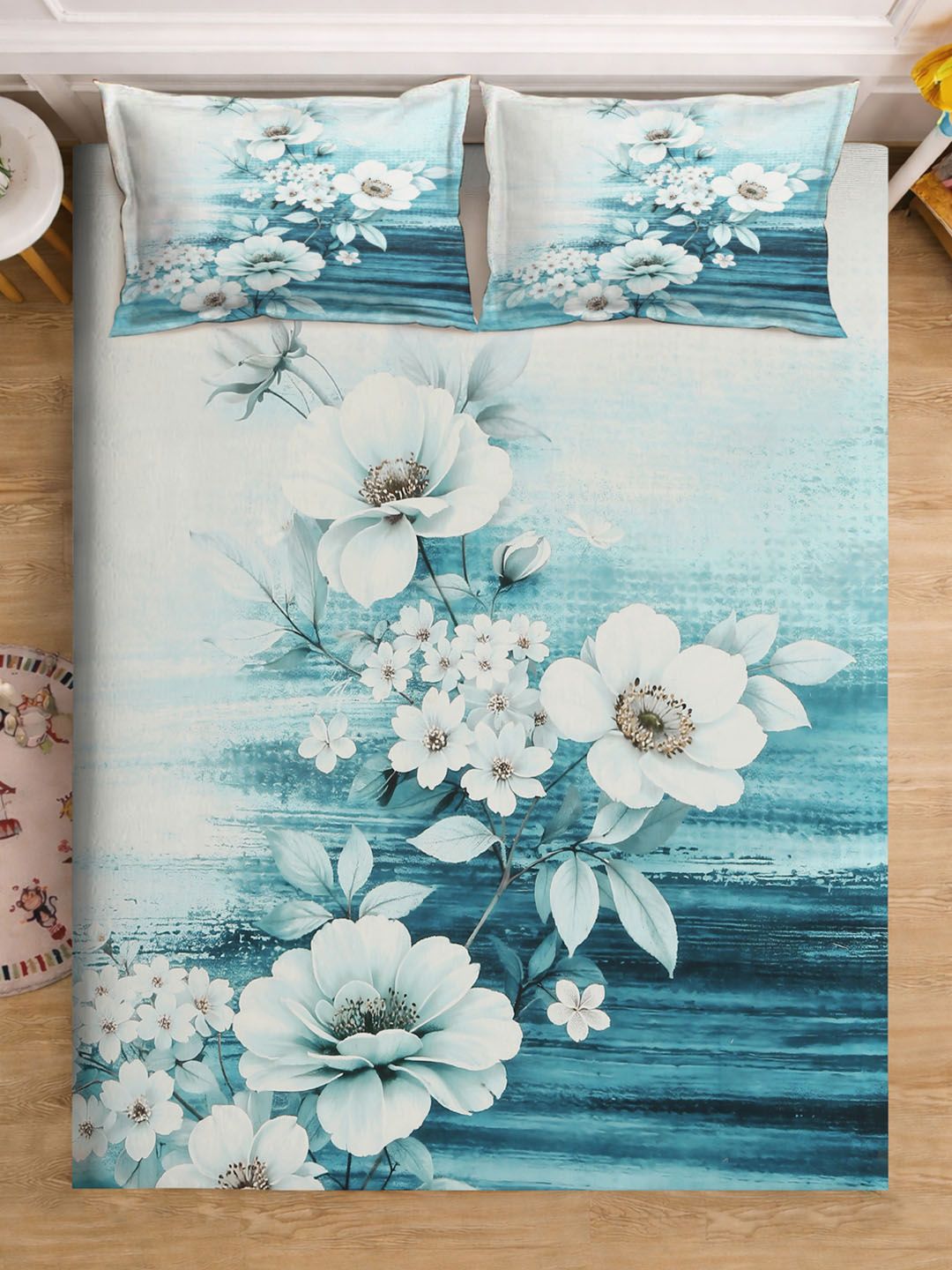 KLOTTHE Blue Floral Printed Flat 300 TC King Bedsheet With 2 Pillow Cover