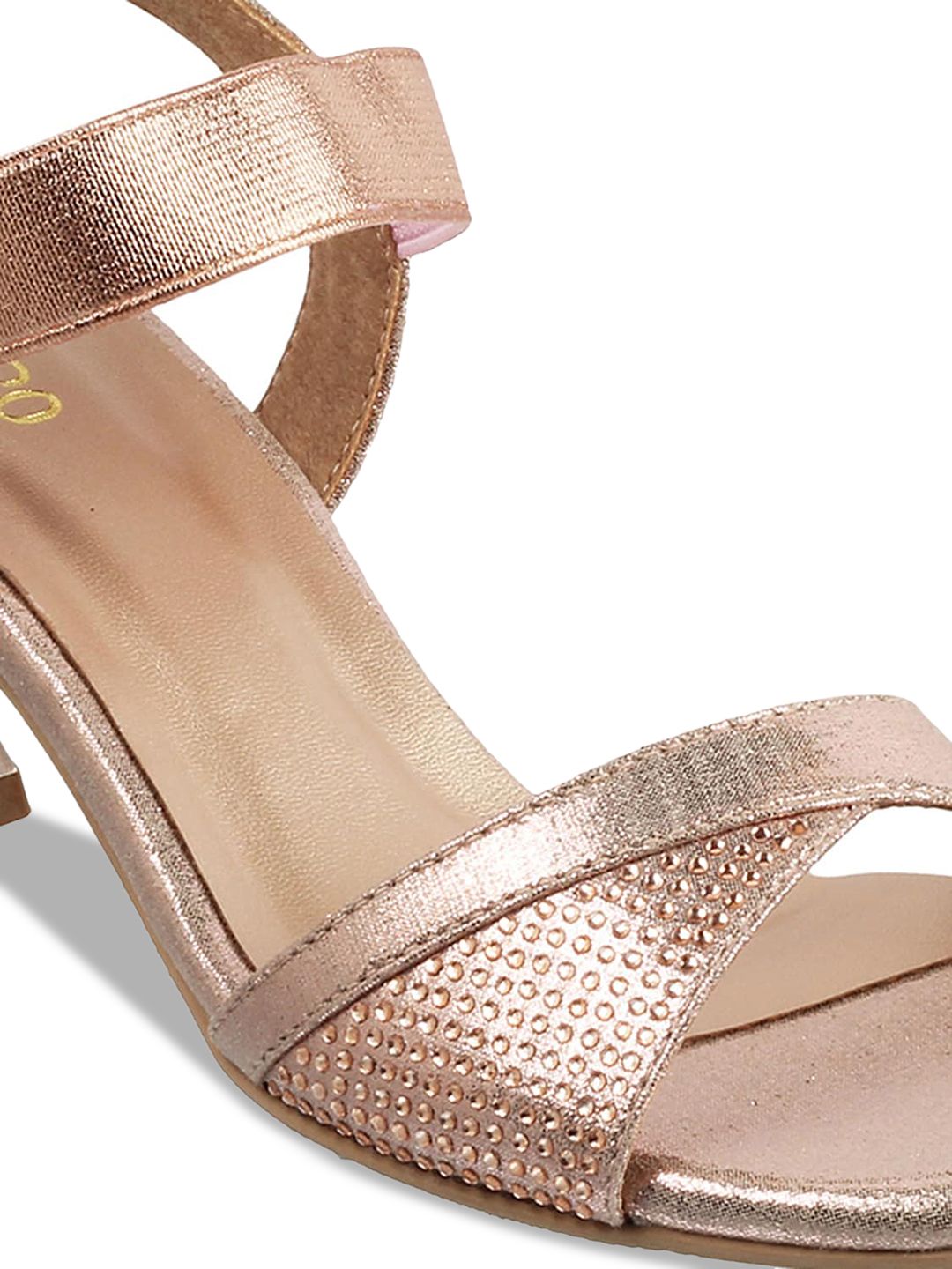 Metro Women Gold Toned Textured Kitten Sandals