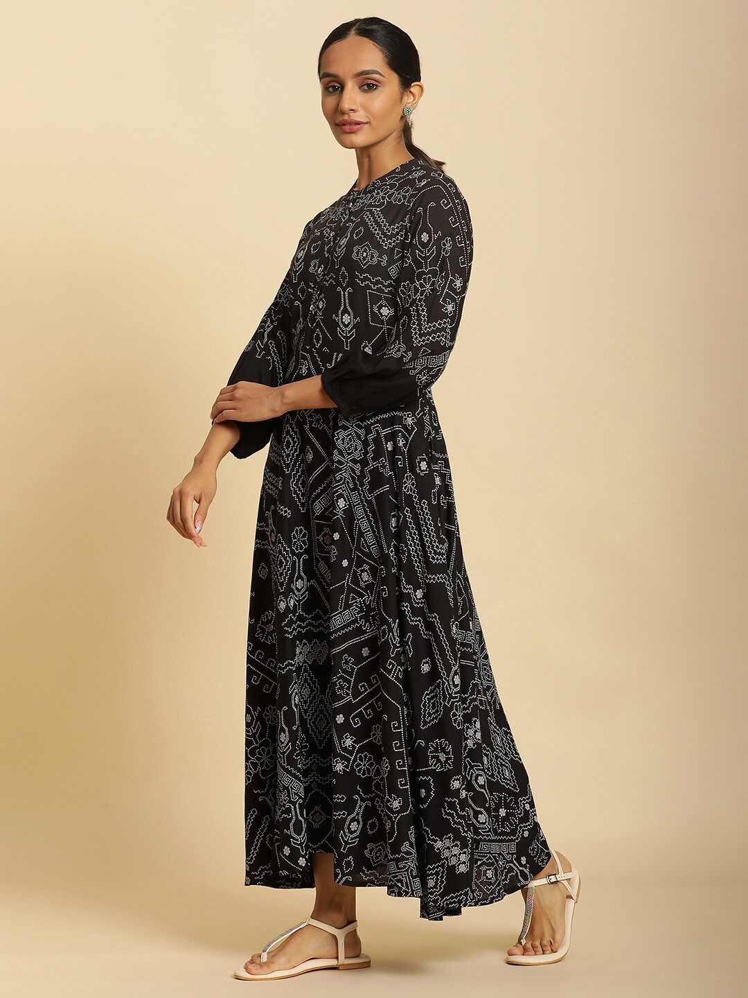 W Ethnic Motifs Printed Mandarin Collar Puff Sleeves Maxi Dress