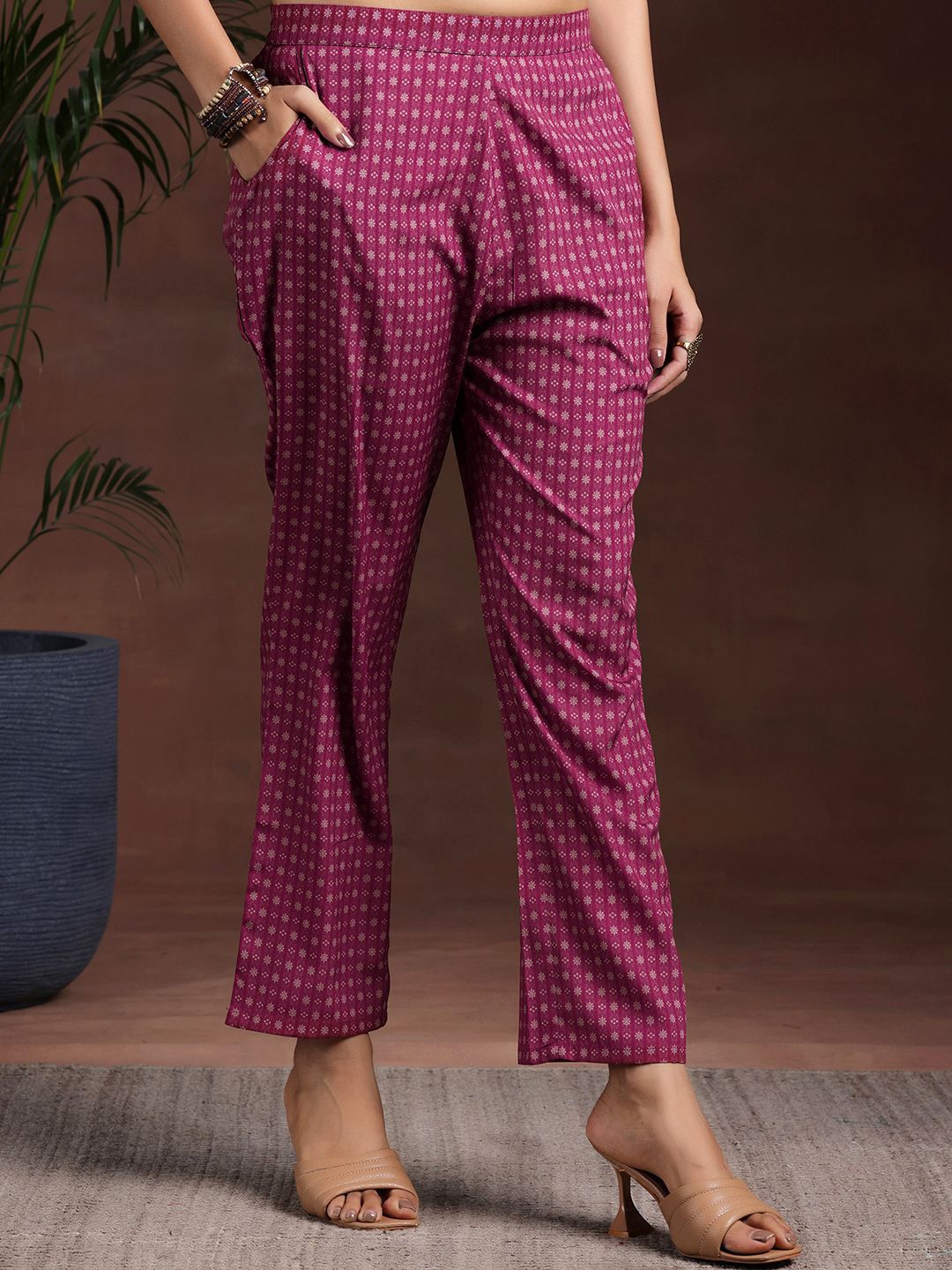 Libas Women Floral Printed Notched Neck Straight Kurta With Trousers & Dupatta