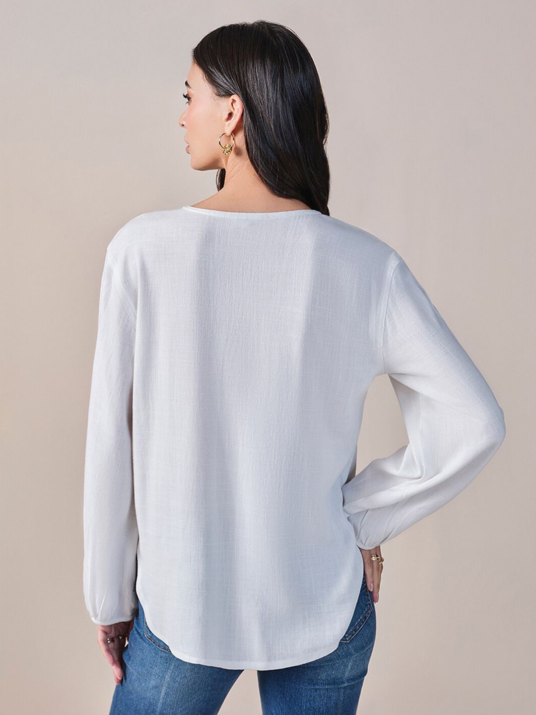 AND V-Neck Long Sleeves Top