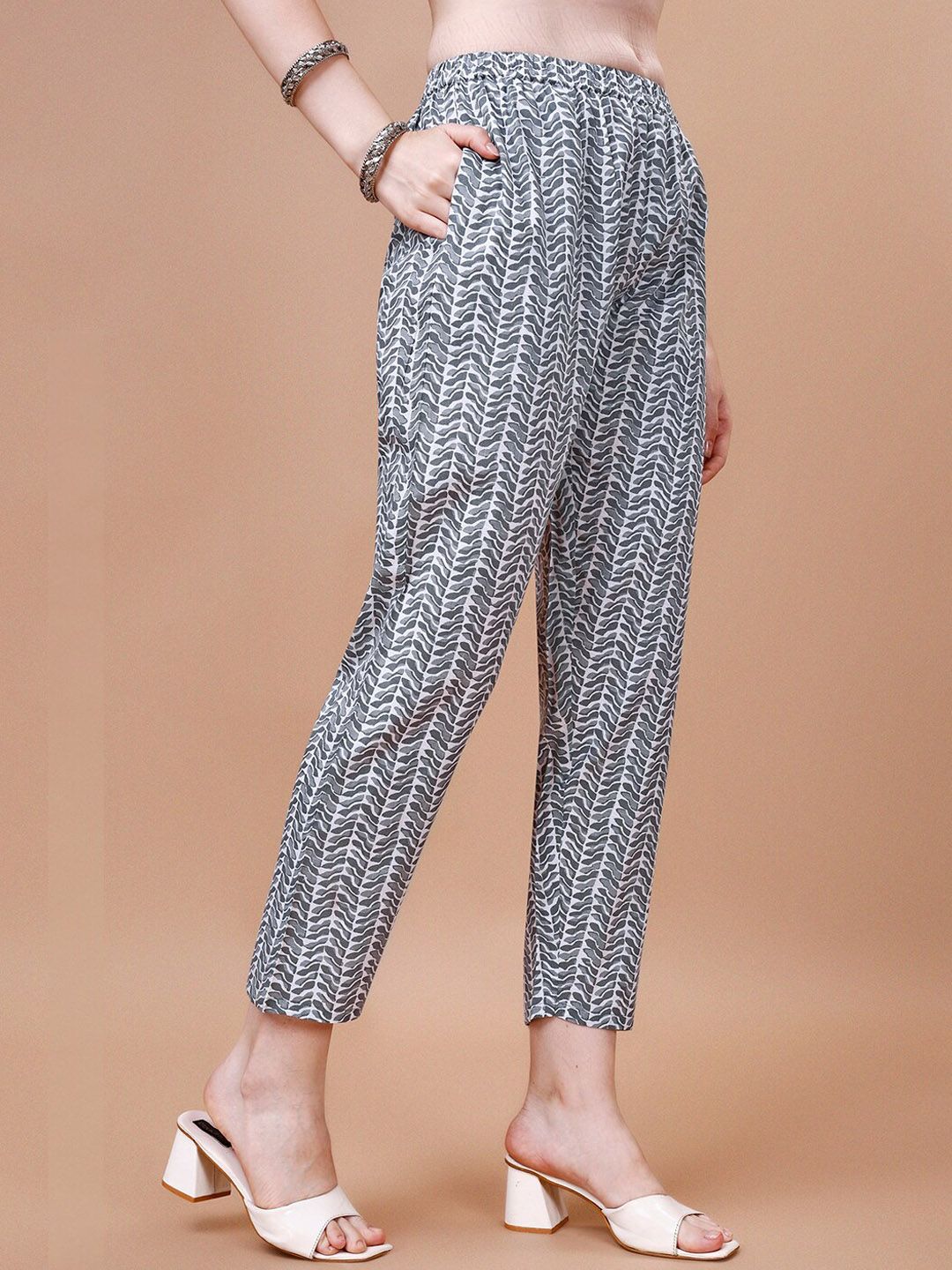 KALINI Ethnic Motifs Printed Regular  Gotta PattiKurta With Trousers & Dupatta