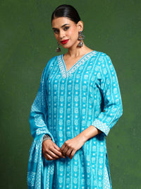 Varanga Women Floral Printed Regular Kurta with Trousers & With Dupatta