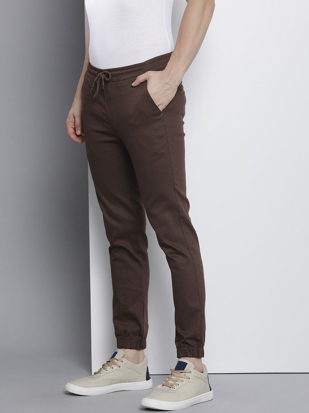 The Indian Garage Co Men Slim Fit Joggers