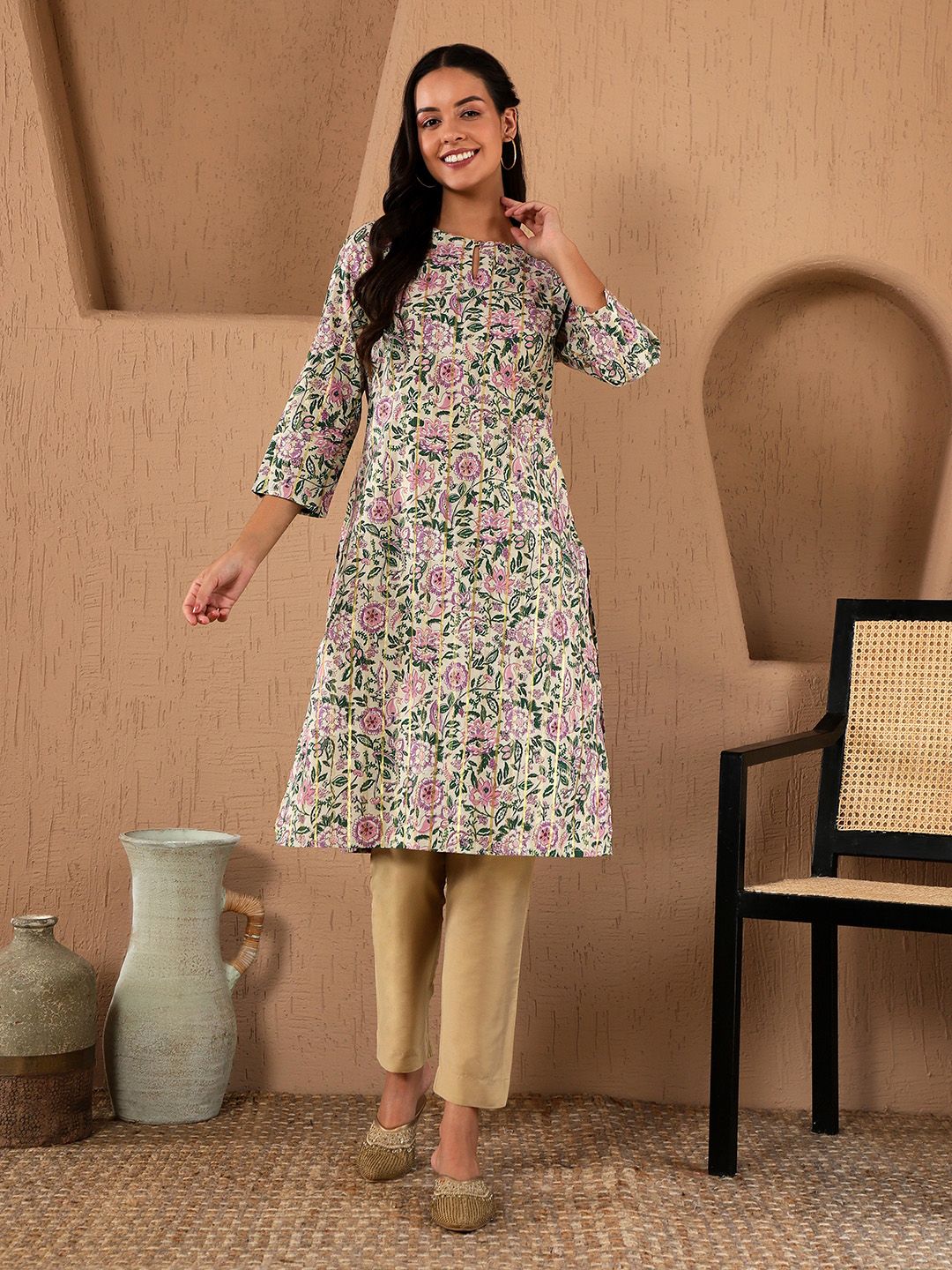 W Floral Printed Straight Kurta
