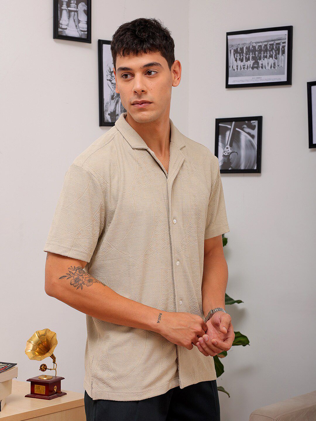 The Indian Garage Co Men Slim Fit Textured Terry Knit Resortwear Shirt