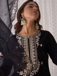 Indo Era Ethnic Motifs Embroidered V-Neck Thread Work Kurta with Trousers & Dupatta