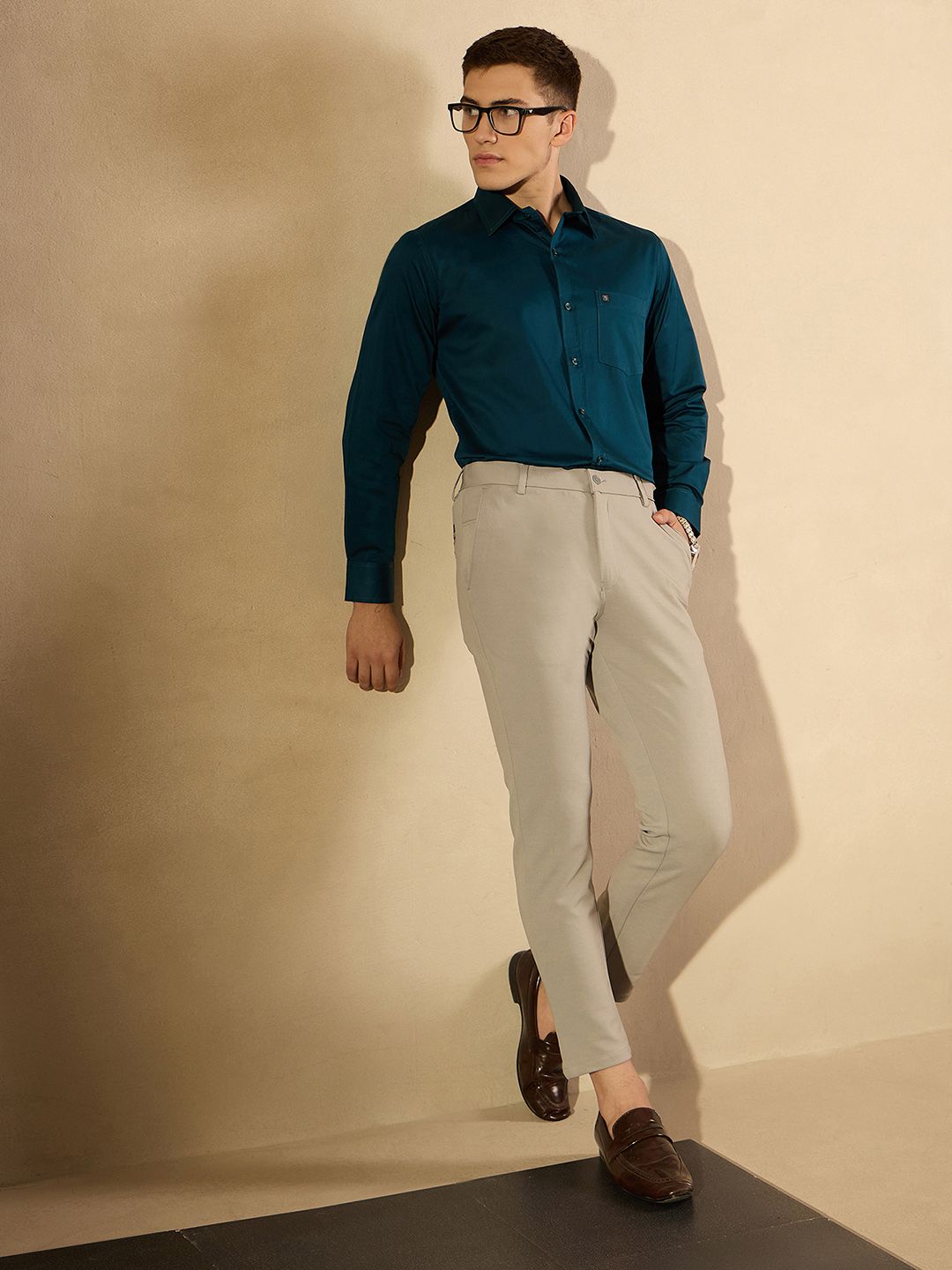 DENNISON Smart Solid Opaque Pure Cotton Satin Shirt