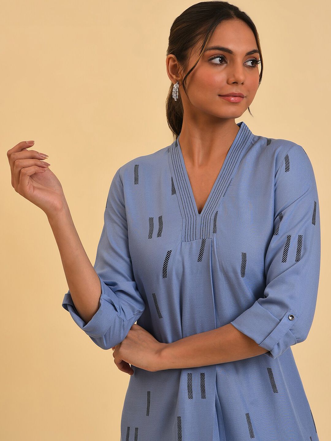 W Blue Geometric Printed Kurta With Trousers