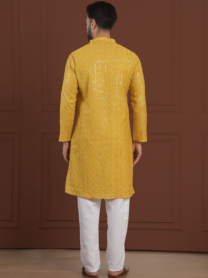 SOJANYA LUXE Motif Etnik Bersulam Kurta Lurus Kolar Mandarin Dengan Pijama