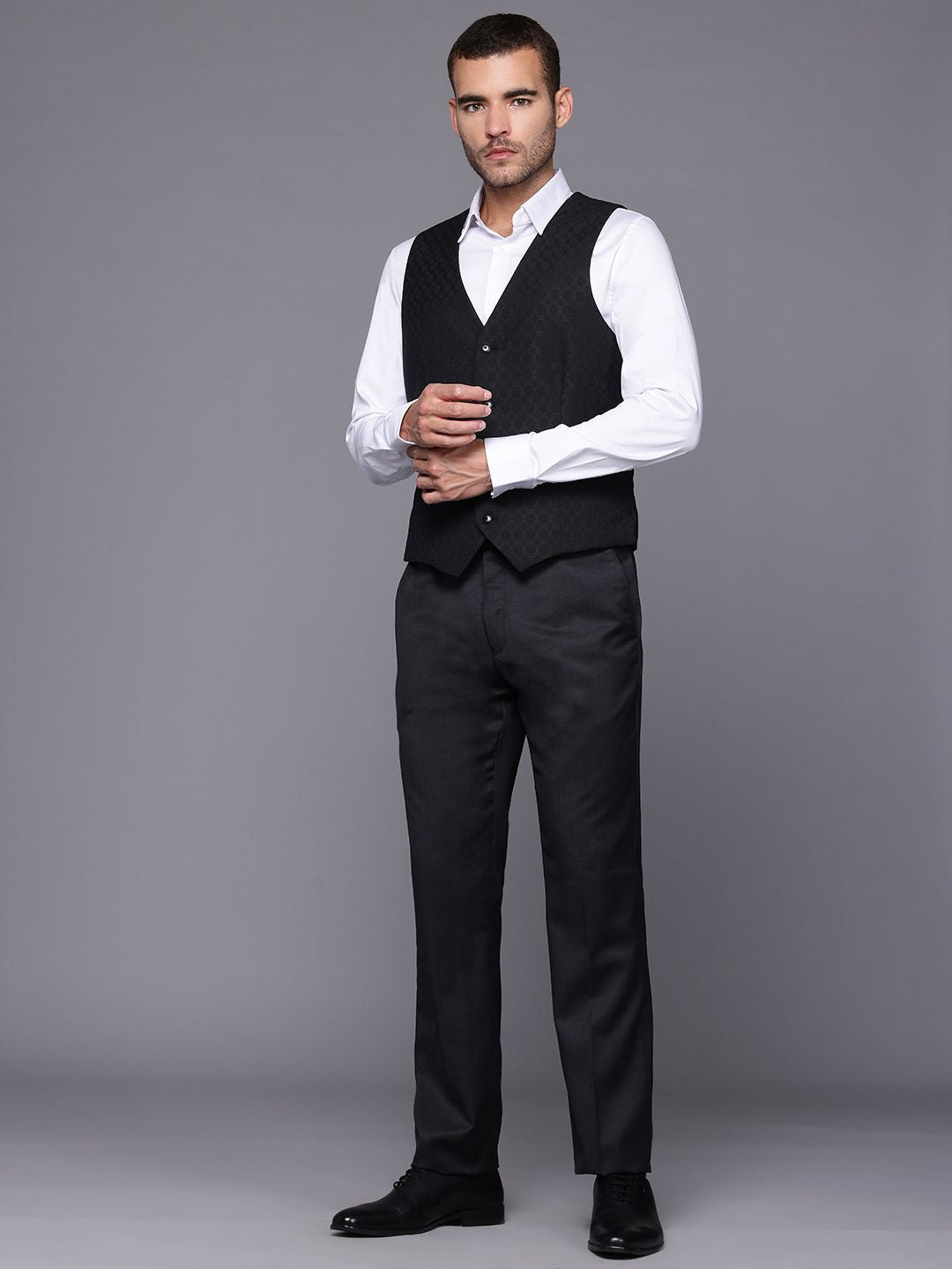 Raymond 3-Piece Woven Design Contemporary Fit Formal Suit