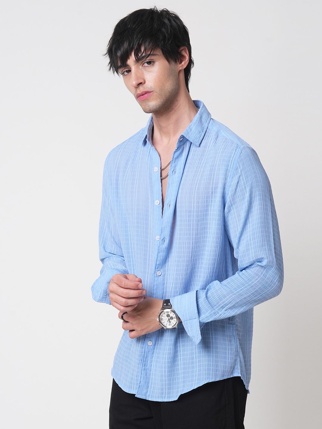 VASTRADO Men Classic Spread Collar Pinstripes Striped Slim Fit Casual Shirt