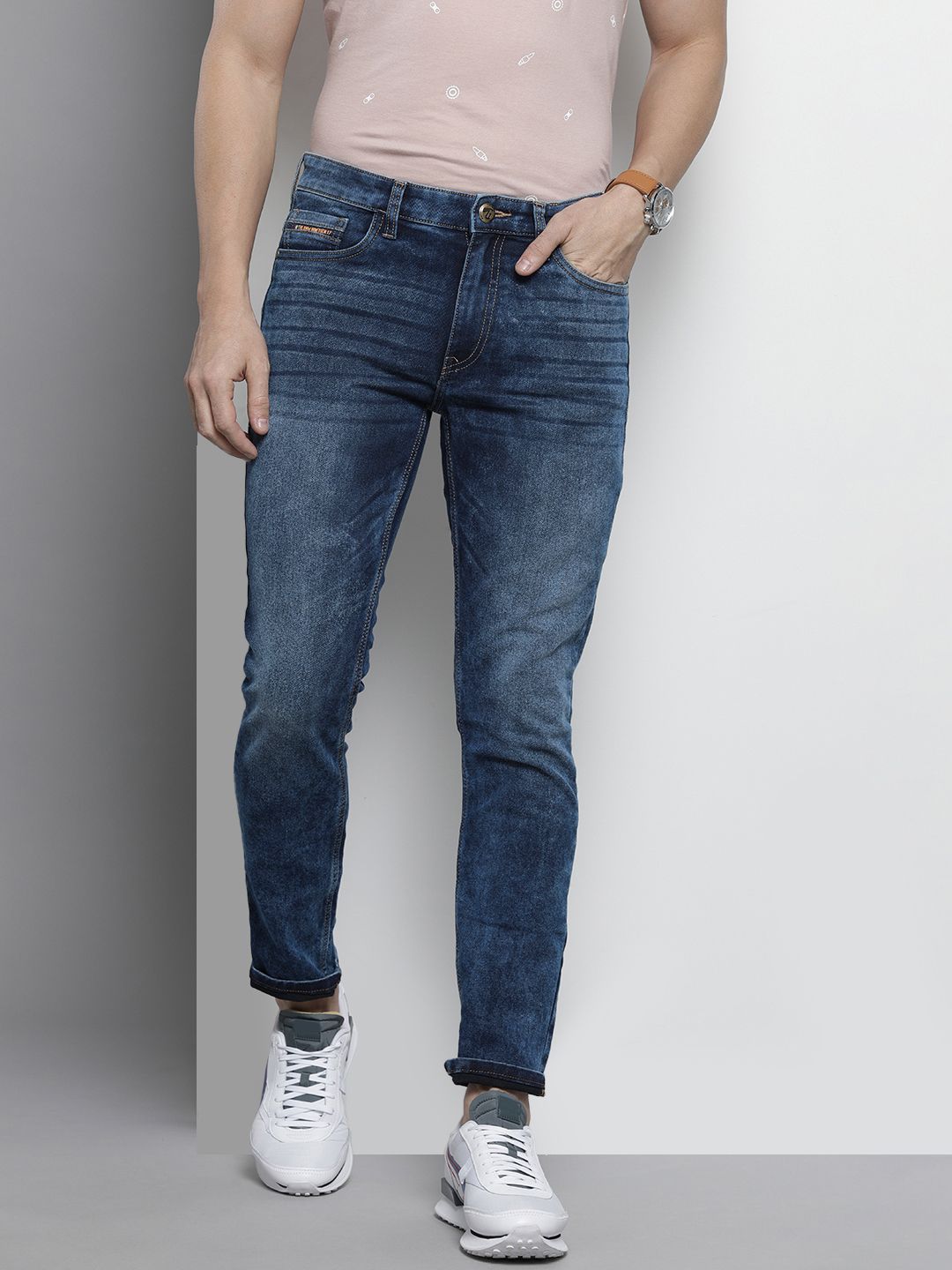 The Indian Garage Co Men Navy Blue Slim Fit Light Fade Stretchable Jeans