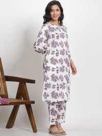 W Women Floral Printed Regular Gotta Patti Round Neck Straight Kurta With Trouser