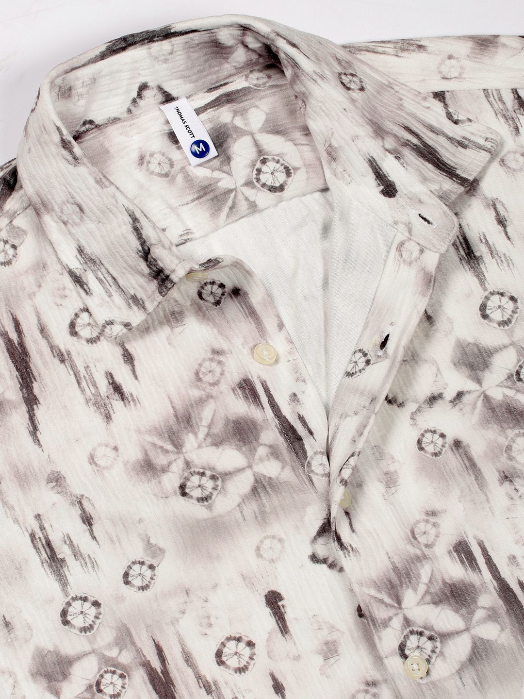 Thomas Scott Men Premium Cutaway Collar Abstract Printed Casual Shirt