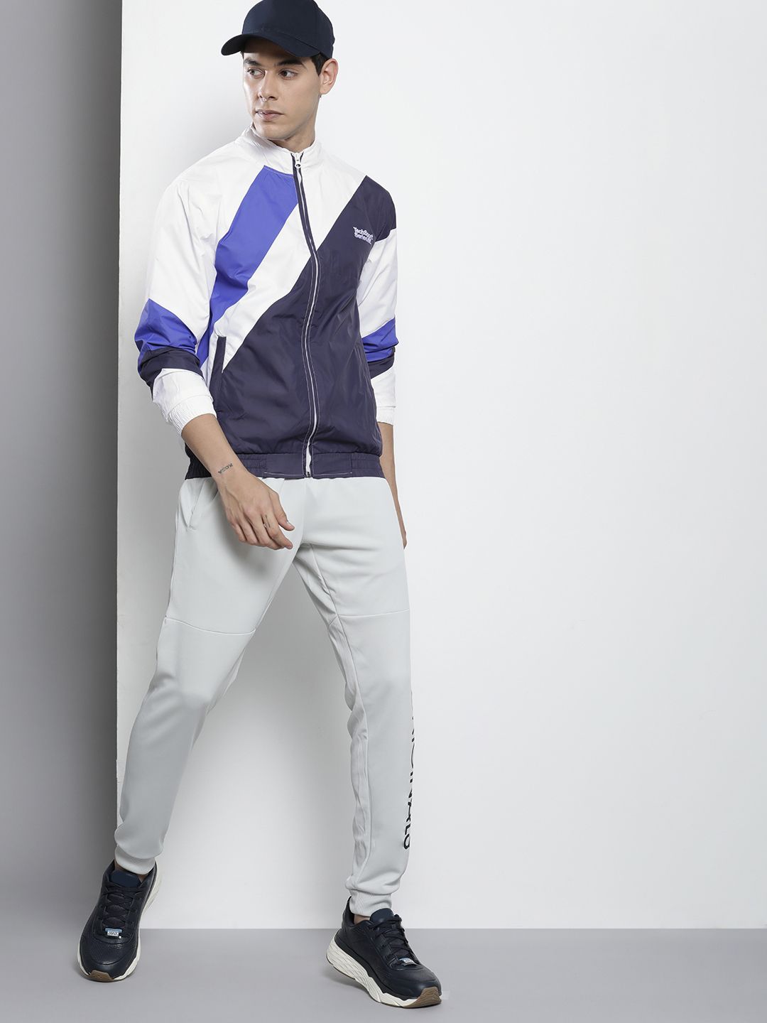 The Indian Garage Co Men White & Blue Striped Windcheater Outdoor Tailored Jacket