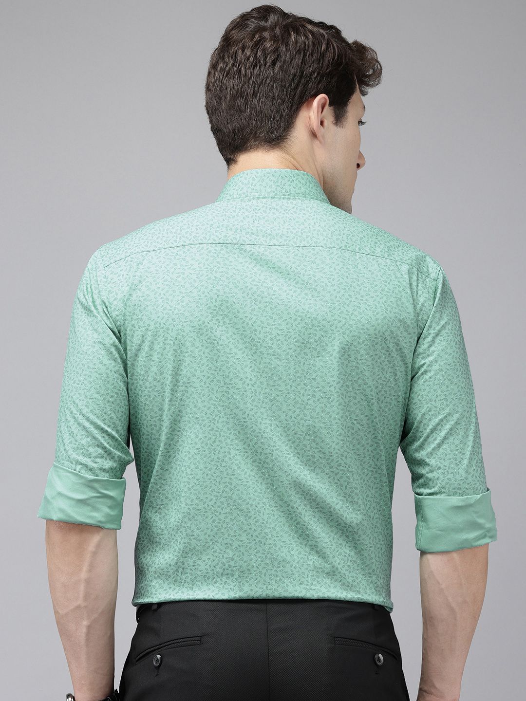 Park Avenue Pure Cotton Slim Fit Tropical Printed Opaque Formal Shirt