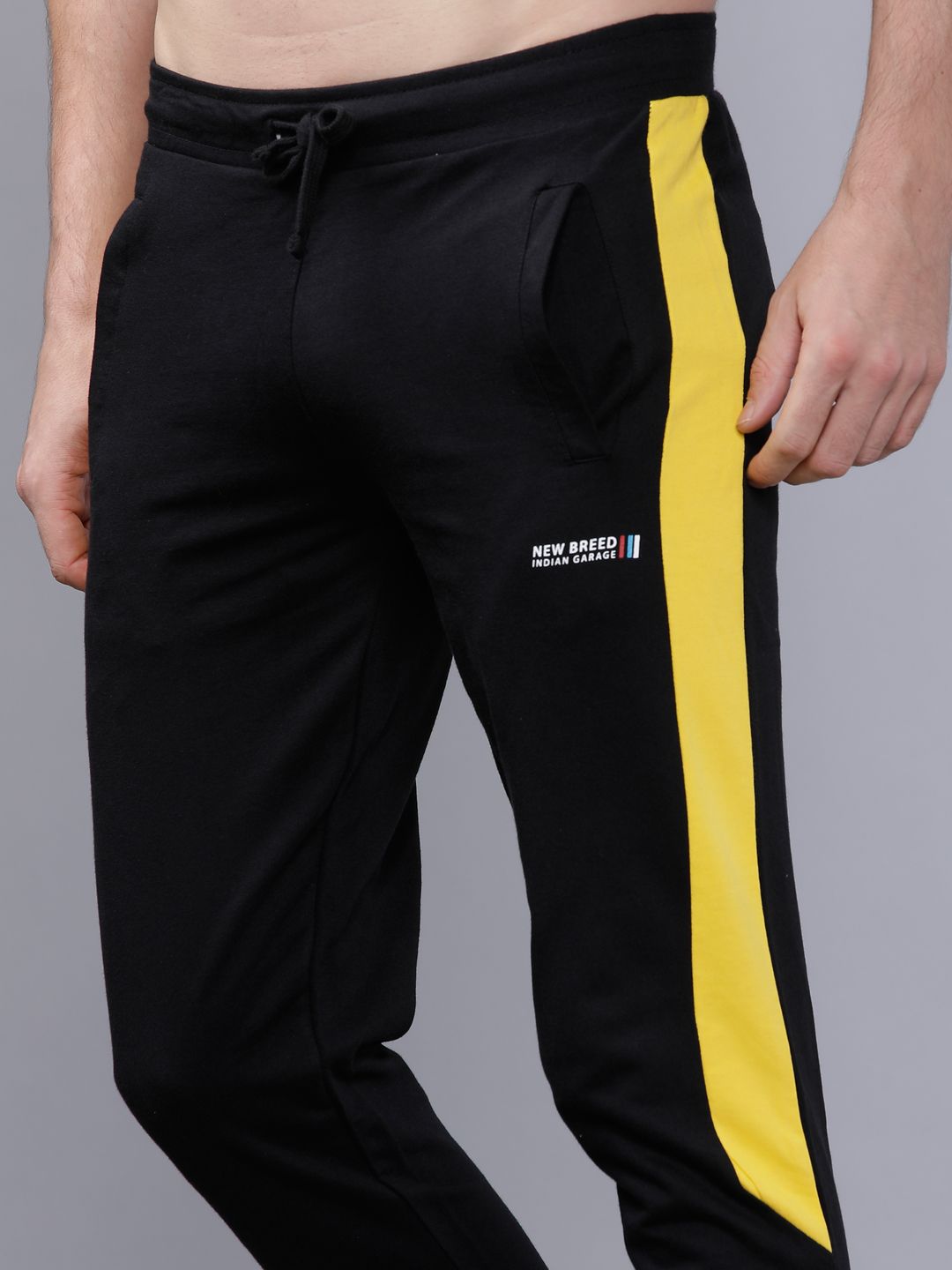 The Indian Garage Co Men Black Solid Slim-Fit Joggers