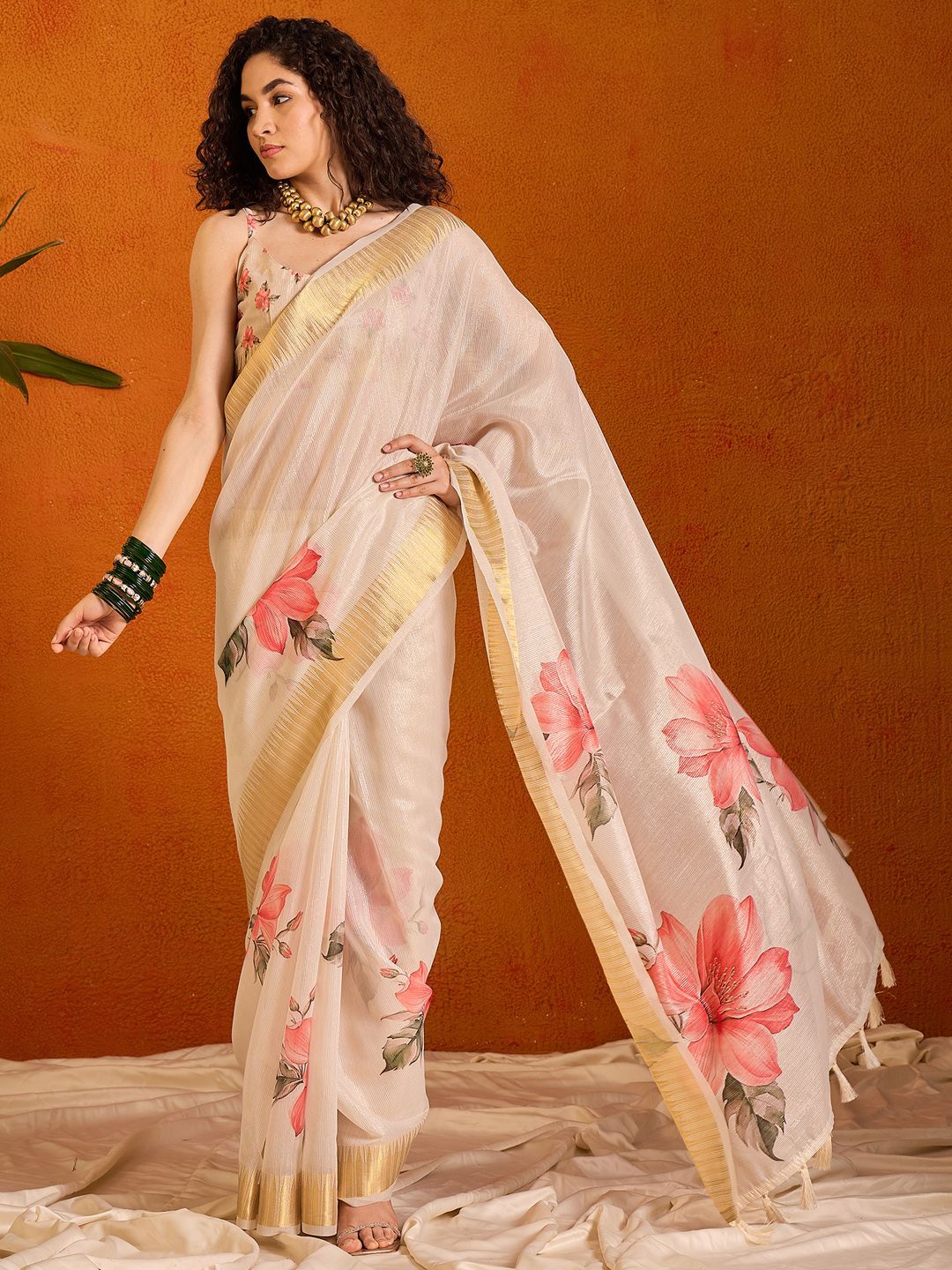 Saree mall Floral Printed Zari Organza Sungudi Sarees