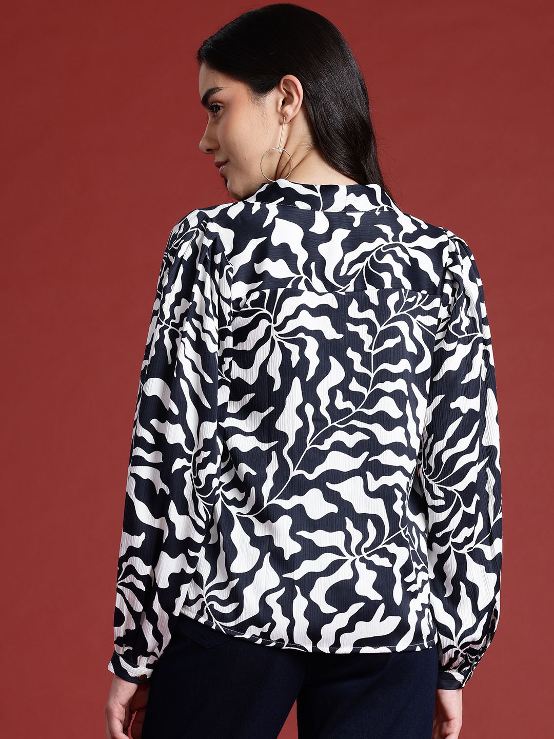 all about you Print Tie-Up Neck Top