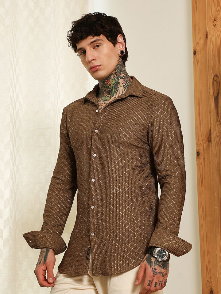 Campus Sutra Comfort Slim Fit Diamond Pattern Spread Collar Casual Shirt
