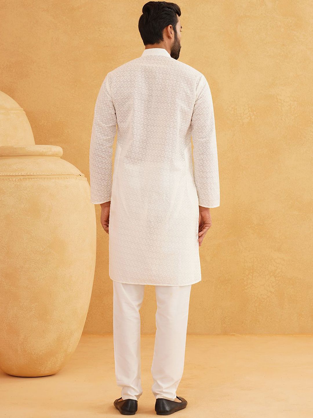 SOJANYA Motif Etnik Sulam Kolar Mandarin Benang Kerja Cotton Kurta With Churidar