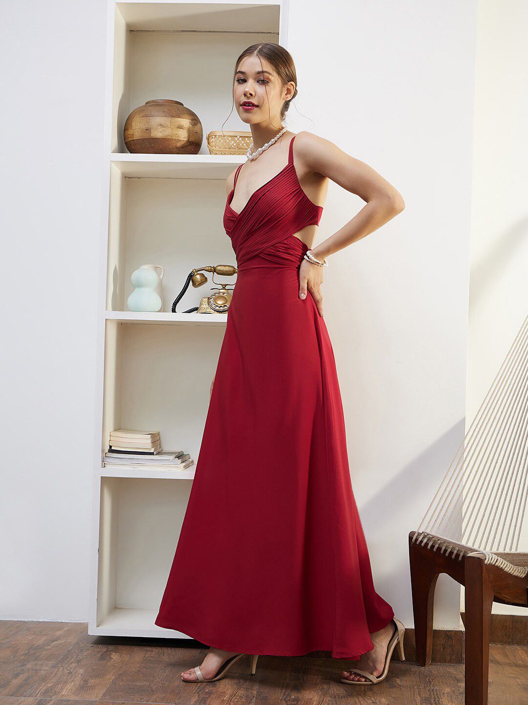 Berrylush Red V-Neck Shoulder Straps Cut-Outs Maxi Dress