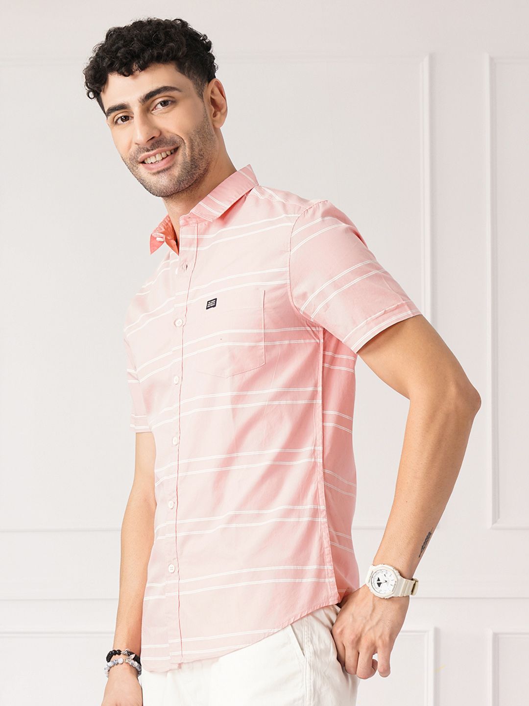 The Indian Garage Co Men Peach-Coloured & White Horizontal Striped Cotton Casual Shirt