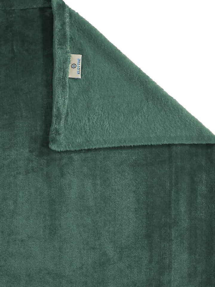 KLOTTHE Green 300 TC Wool Double Bed Bedsheet With 2 Pillow Covers