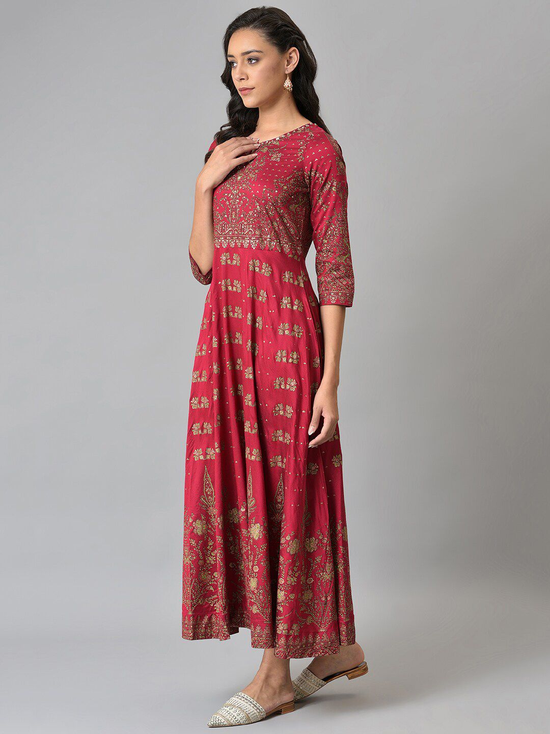 W Red Ethnic Motifs Keyhole Neck Chiffon Ethnic Maxi Dress