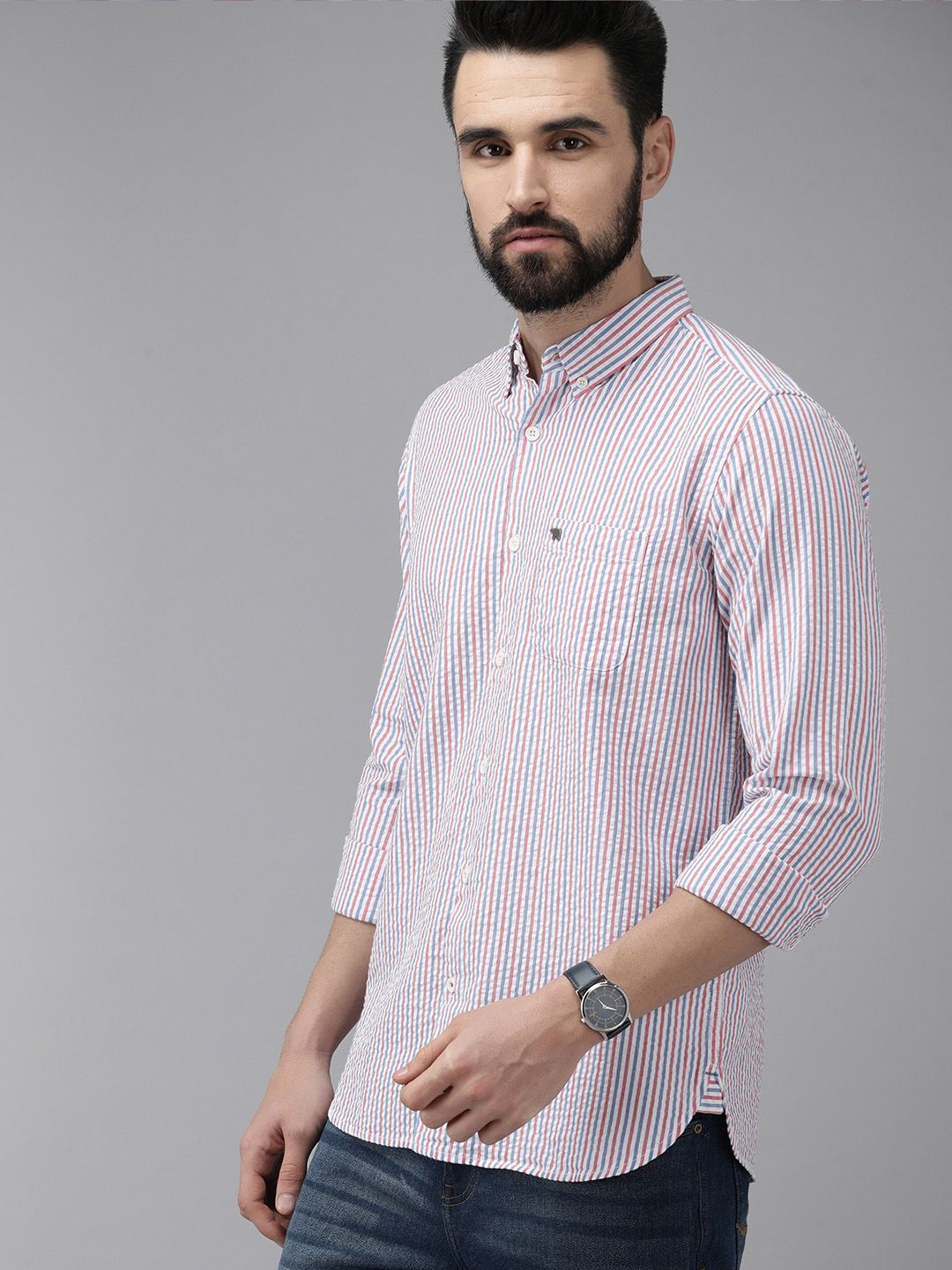 THE BEAR HOUSE Men White & Blue Slim Fit Striped Seersucker Cotton Casual Shirt