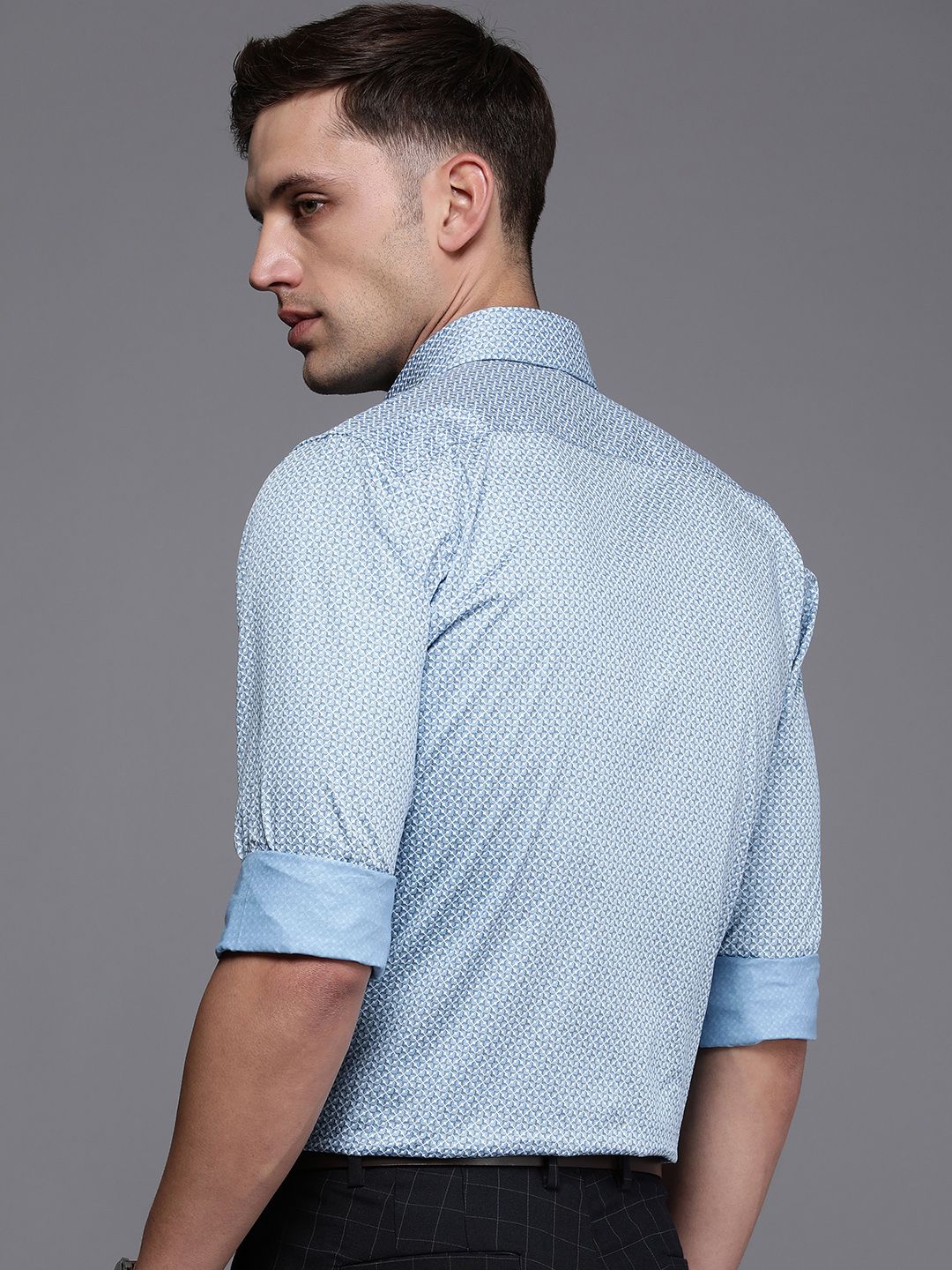 Raymond Slim Fit Geometric Printed Pure Cotton Formal Shirt