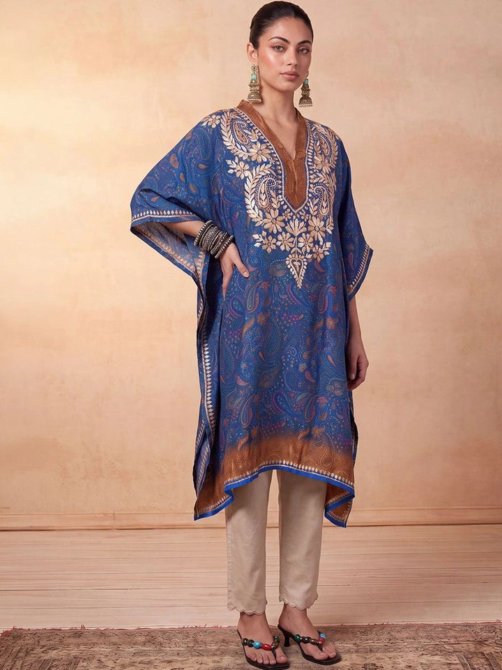 Rumah Wanita Chikankari Paisley Sulam Benang Kerja Crepe Kaftan Kurta