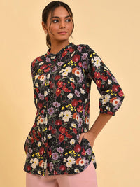 W Black & Red Floral Printed Mandarin Collar Shirt Style Top