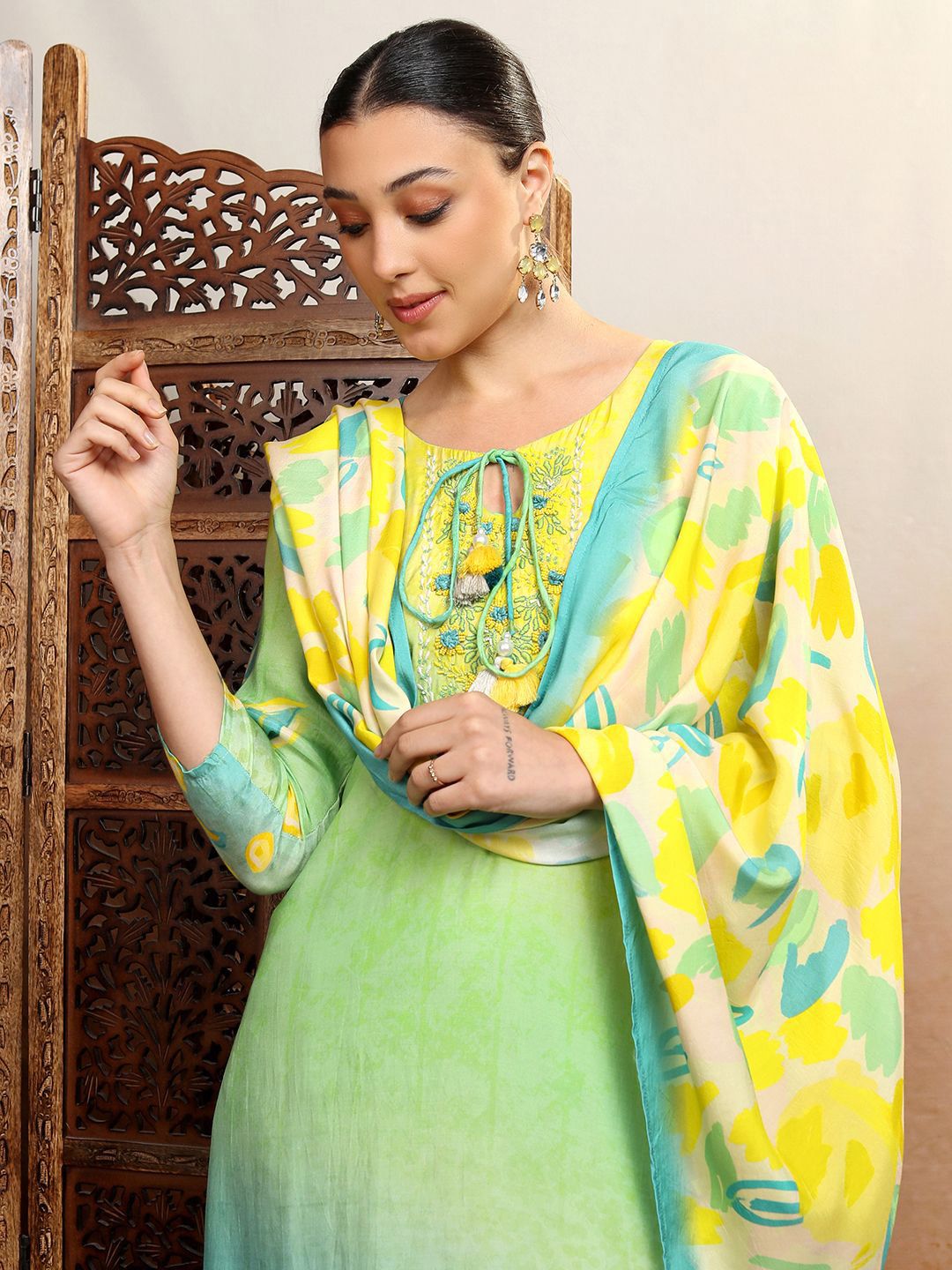 Vishudh Green Floral Yoke Design Tie-Up Neck Thread Work Kurta With Trousers & Dupatta