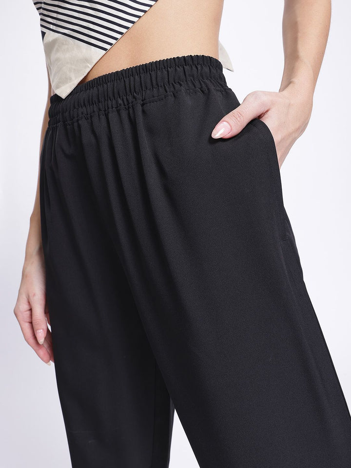 DressBerry Women Bold Basics Mid-Rise Regular Fit Pleated Trousers
