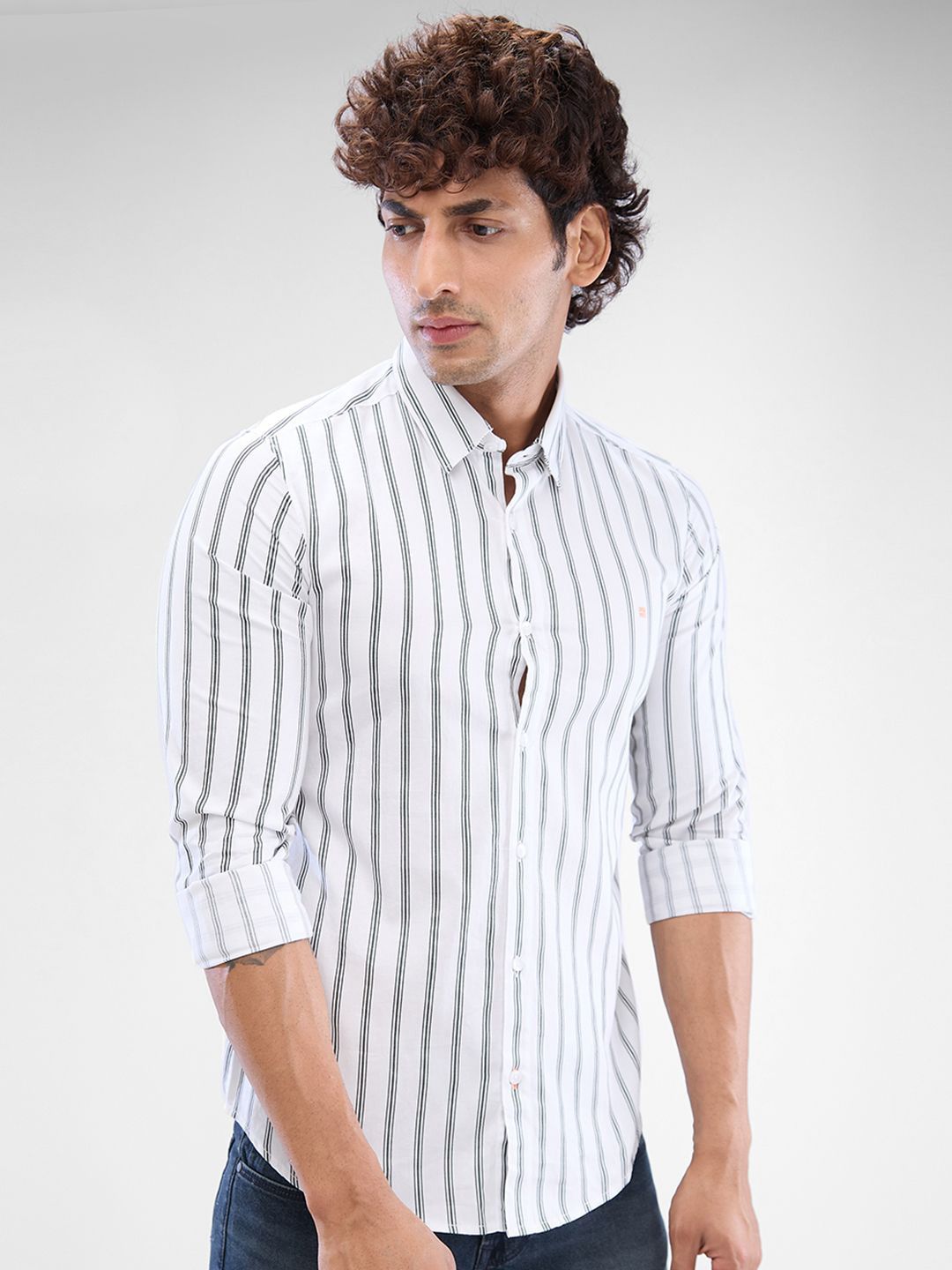 SPYKAR Men Slim Fit Striped Casual Shirt