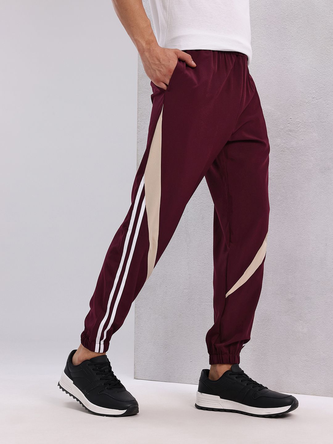 HRX by Hrithik Roshan Men Stripe Detail Lifestyle Track Pants