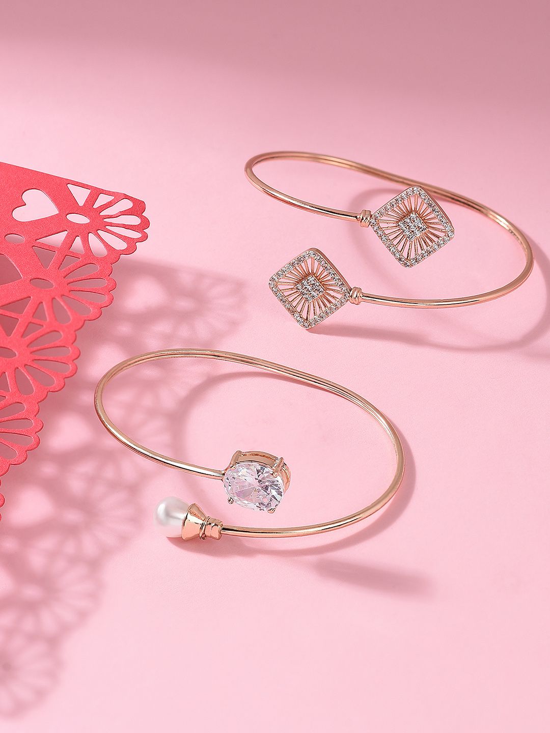 Set Wanita Zaveri Pearls 2 Gelang Kada Loyang Mawar Emas Cubic Zirconia