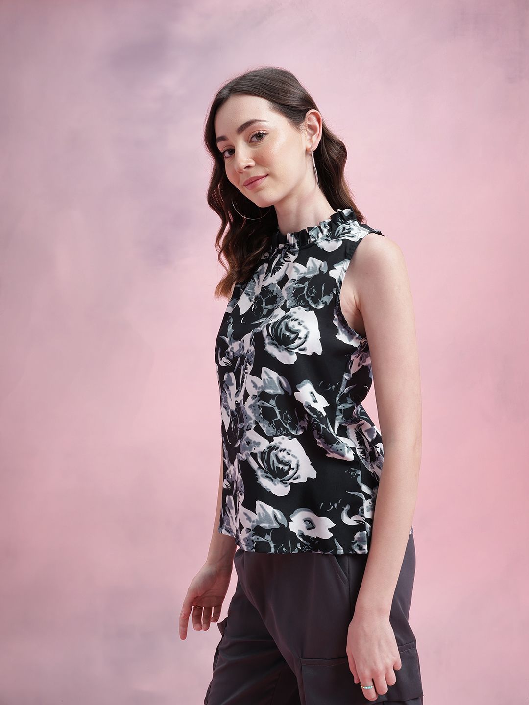 DressBerry Floral Print Ruffled Detail Top