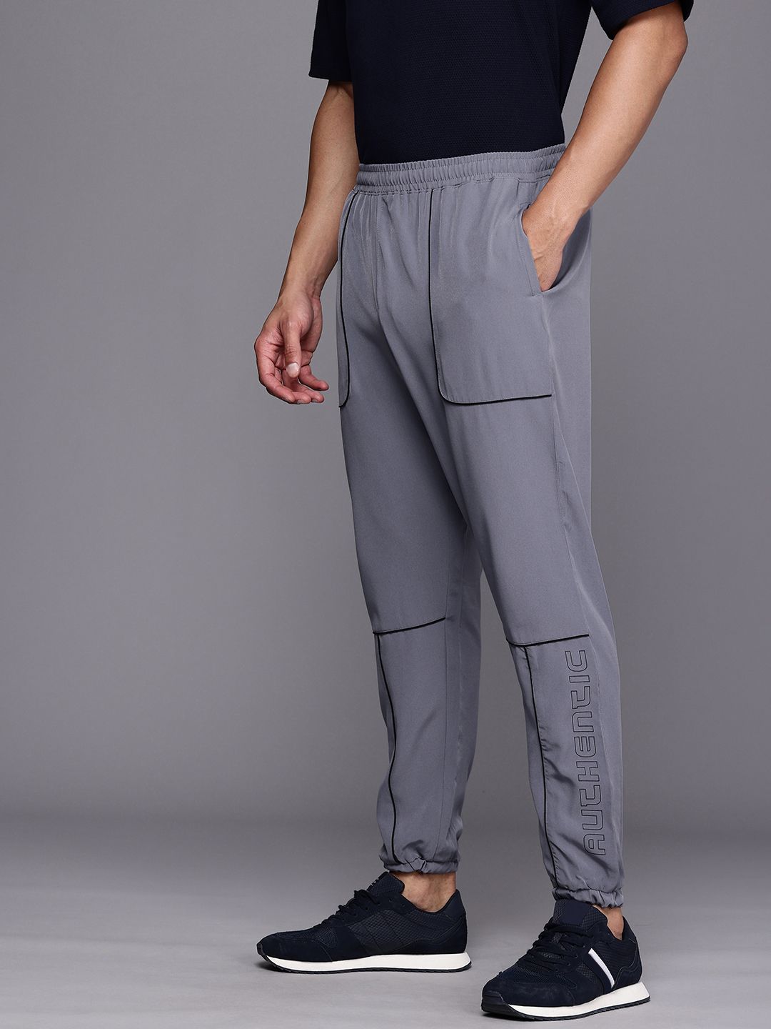 HRX by Hrithik Roshan Men Olympic-Collection Relaxed Fit Lifestyle Joggers