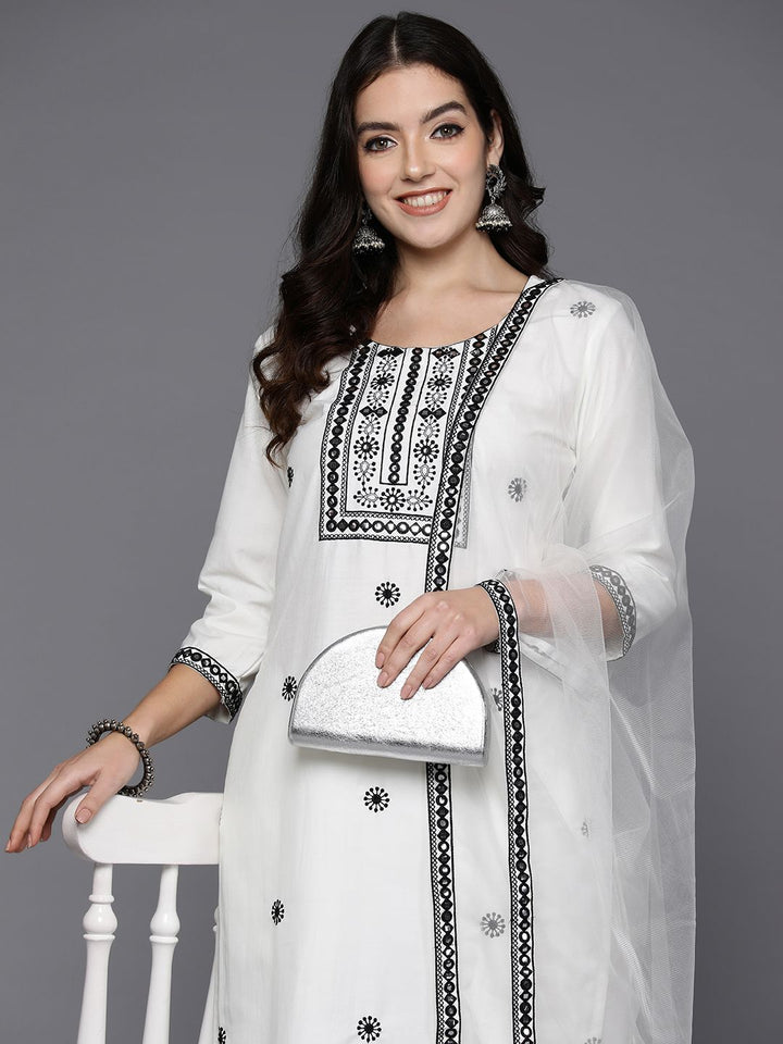 Indo Era Women Embroidered Regular Thread Work Kurta with Trousers & Dupatta