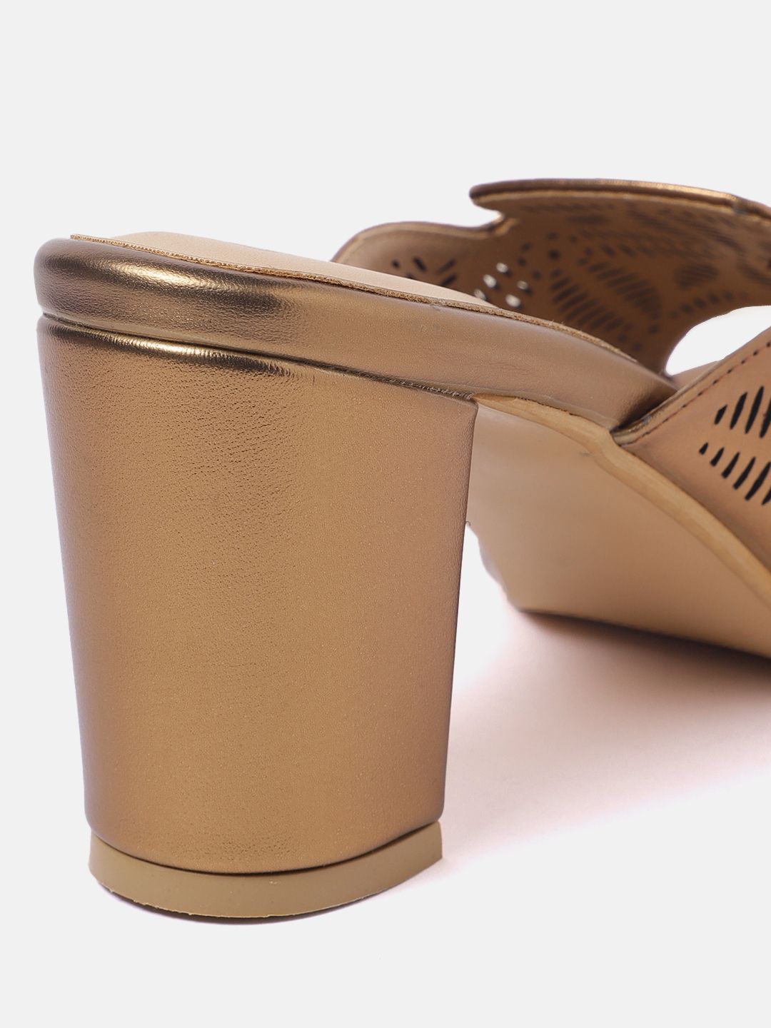 DressBerry Block Heel with Laser Cuts