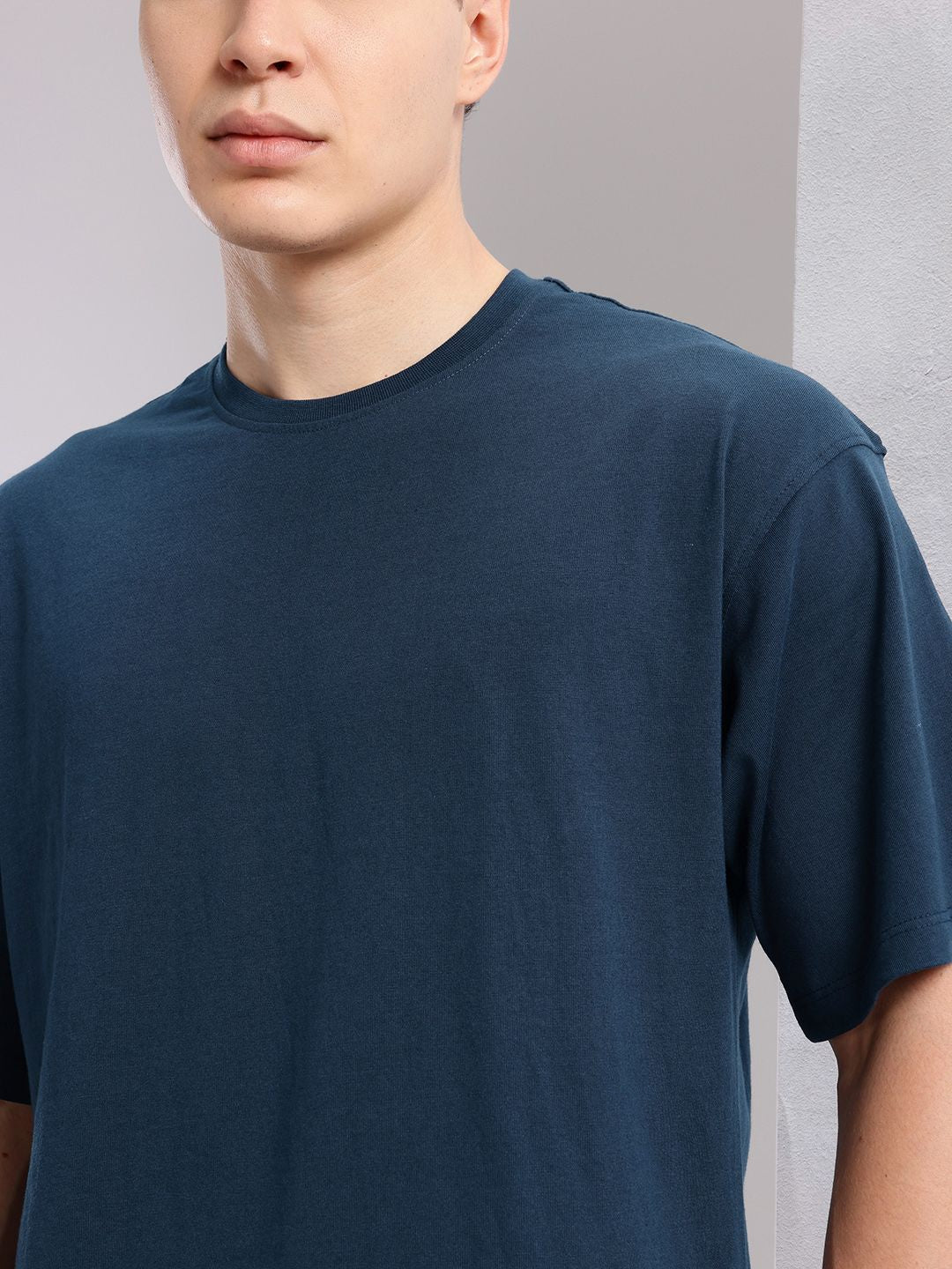 HRX by Hrithik Roshan Graphic & Typography Printed Drop-Sleeves Relaxed Fit T-shirt