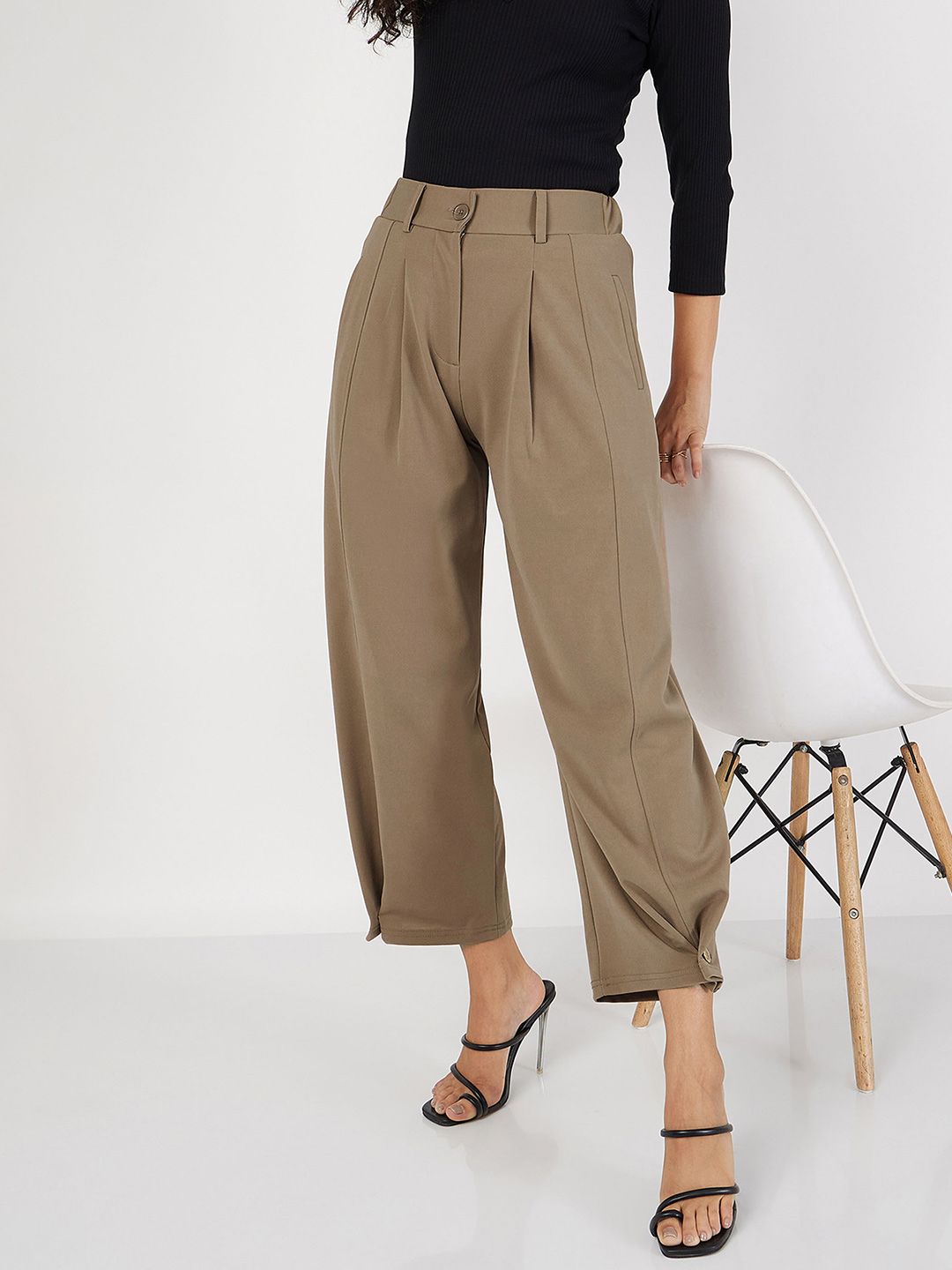 SASSAFRAS Women Beige Mid-Rise Cropped Pleated Parallel Trousers