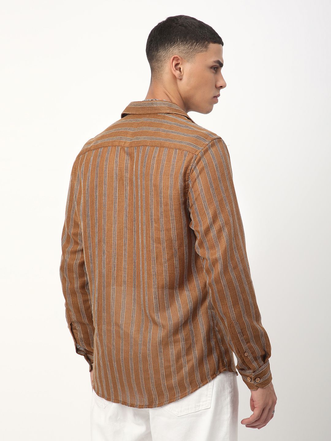 VASTRADO Men Classic Cutaway Collar Vertical Striped Cotton Casual Shirt